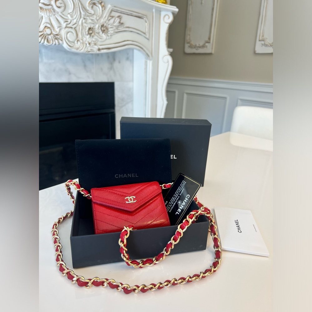 💯 Authentic RARE Chanel Red wallet with a custom 24k plated unbranded chain.